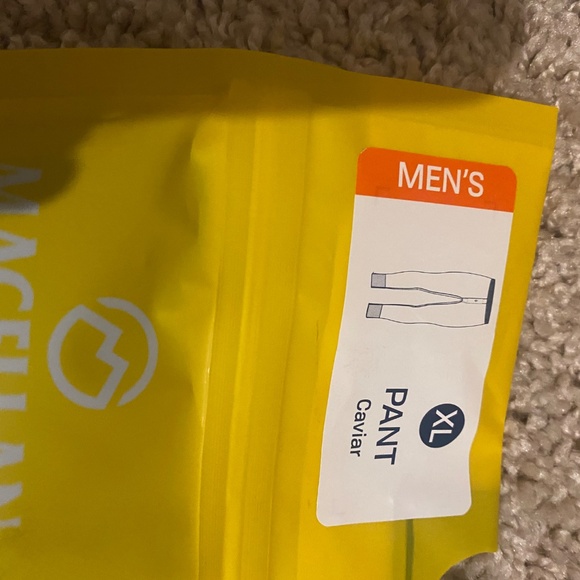 New in pack Men’s Magellan black Thermal Pants XL - Picture 3 of 4